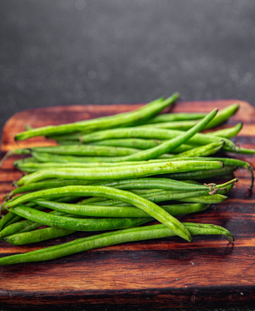 Judías frescas de temporada, cosecha local – Verduras Pitarch
