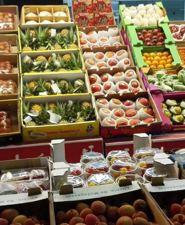 Selección de frutas de temporada en Frutas Girona, Valencia – Verduras Pitarch